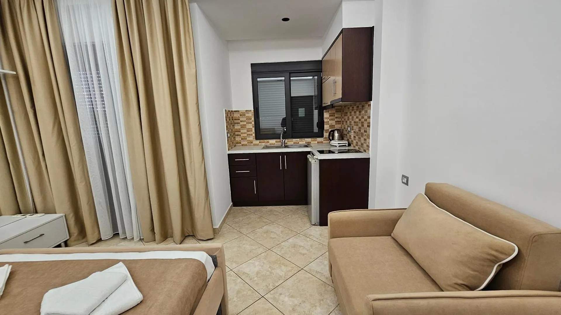 Villa Jiota Ksamil 0*,  Albánie